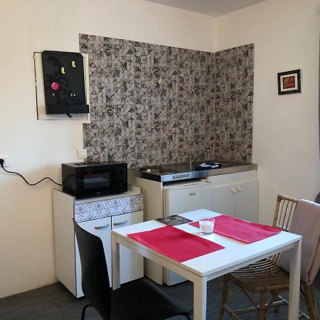 Studio 20 Min De La Mer Ideal Pour Les Deplacements Professionnels Plouaret Zewnętrze zdjęcie